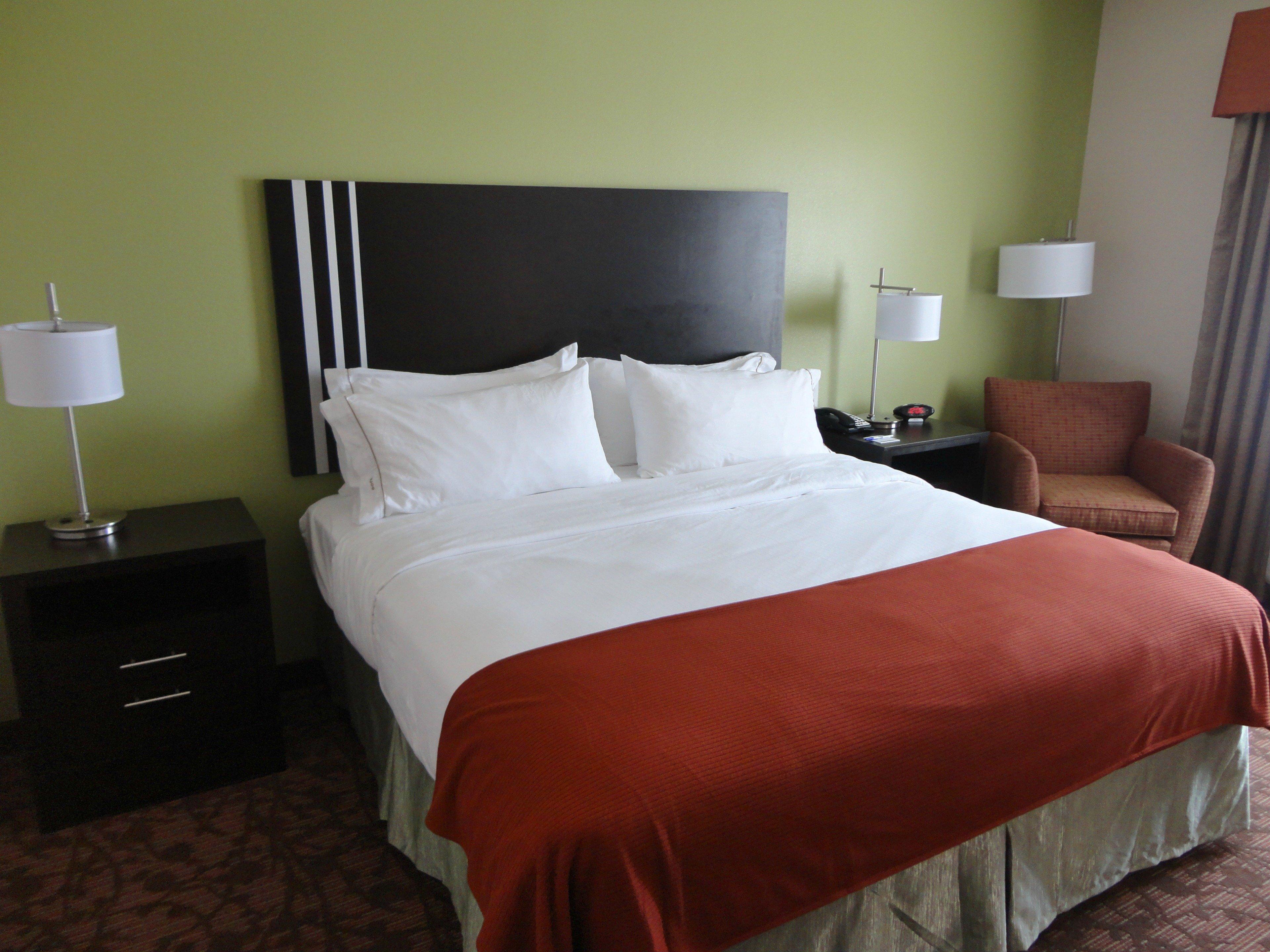 Holiday Inn Express Kenedy By Ihg Екстер'єр фото