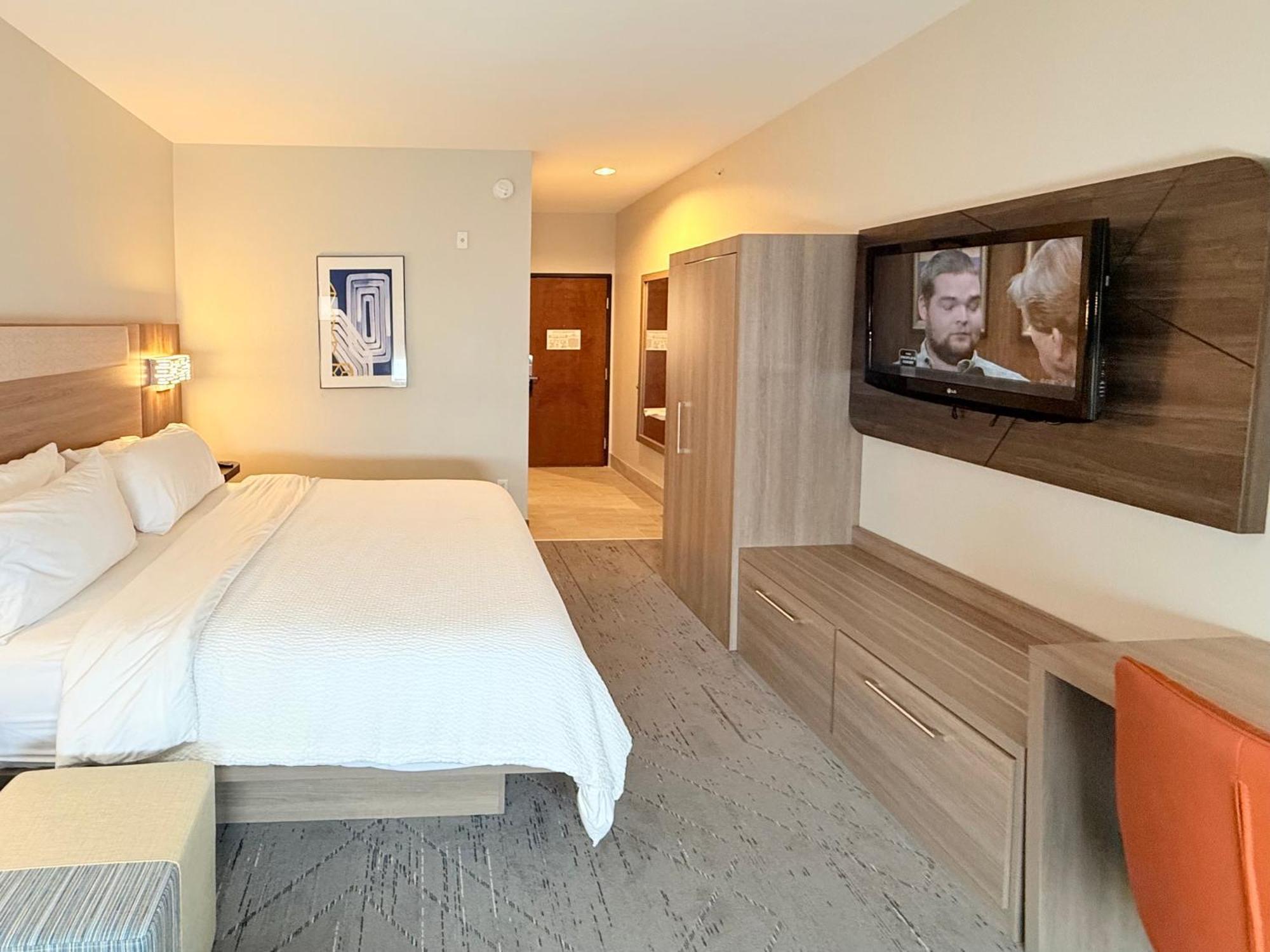 Holiday Inn Express Kenedy By Ihg Екстер'єр фото