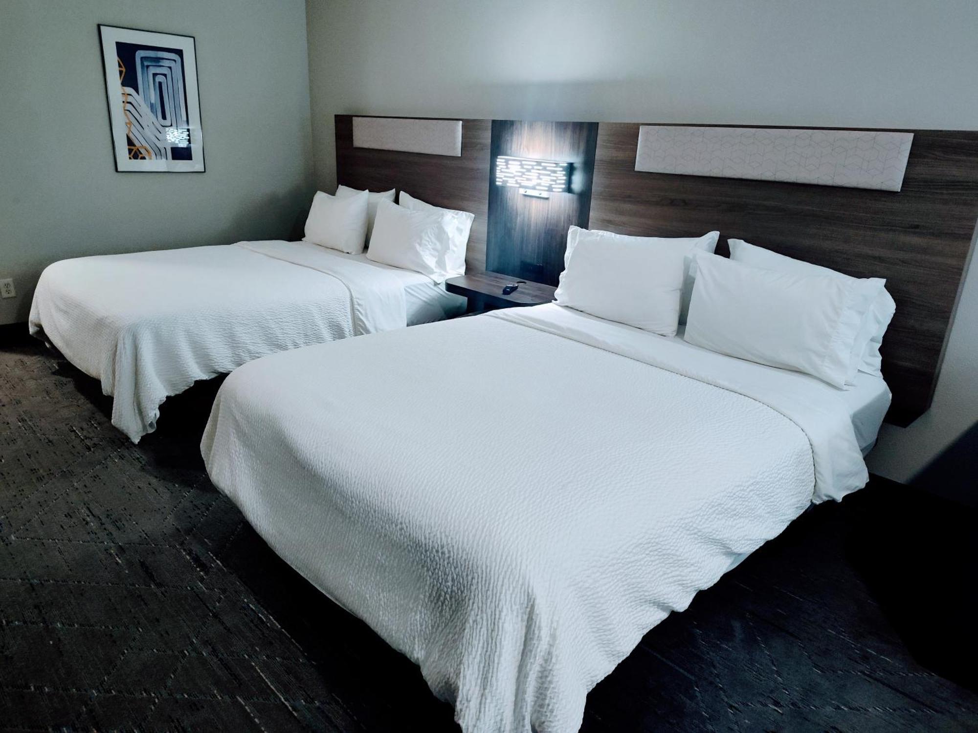 Holiday Inn Express Kenedy By Ihg Екстер'єр фото